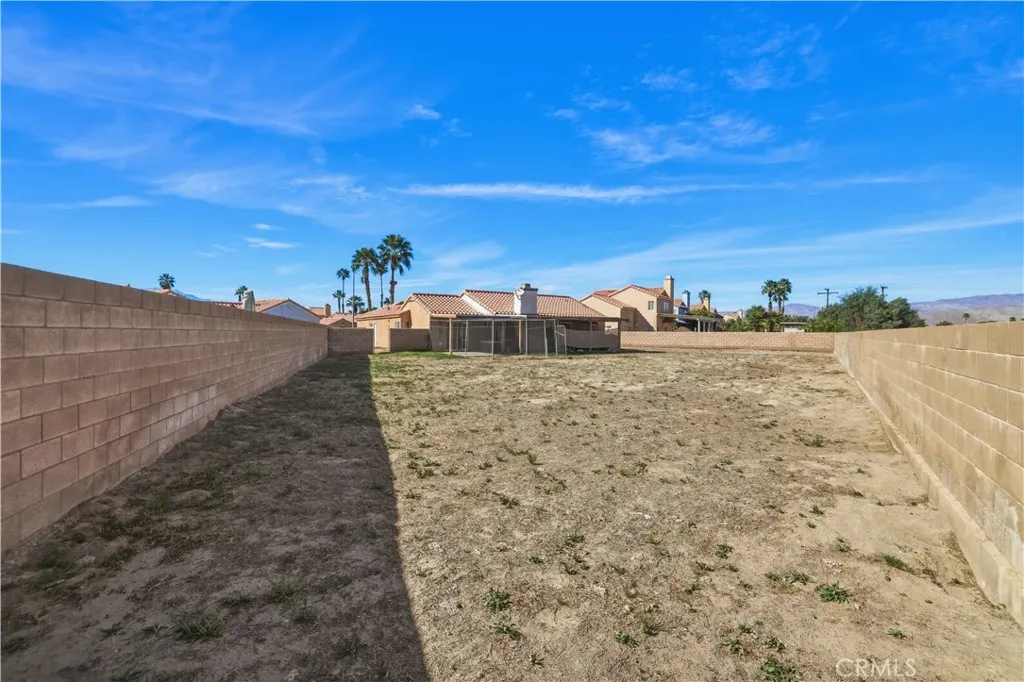 46482 Jasmine, Indio, California 92201 home-pic-3