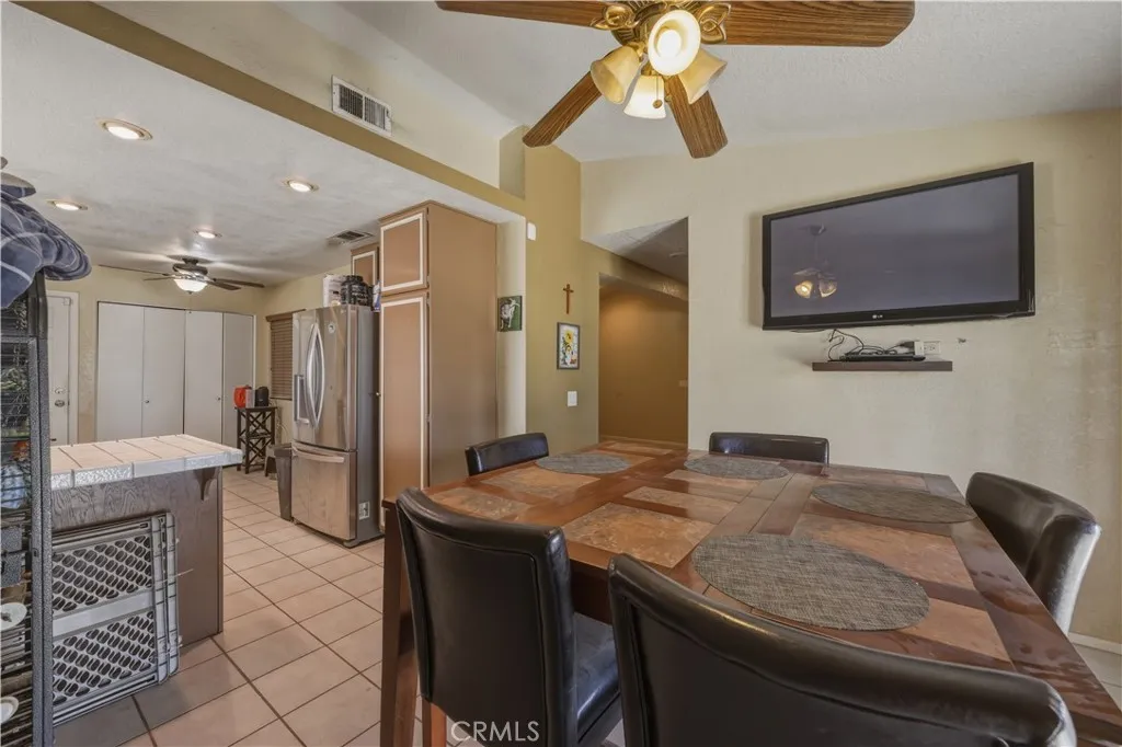 46482 Jasmine, Indio, California 92201 home-pic-14