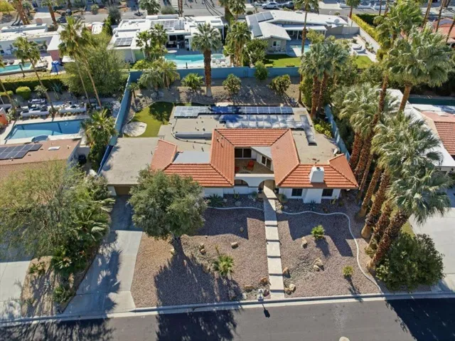 04-Aerial Front View