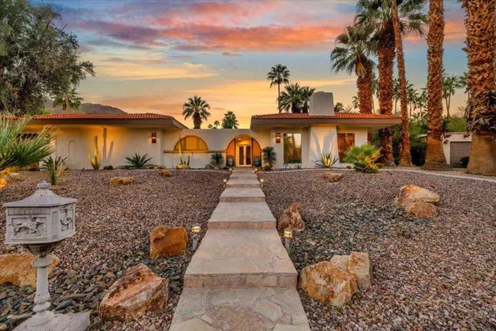 10-Front of Home at  Twilight