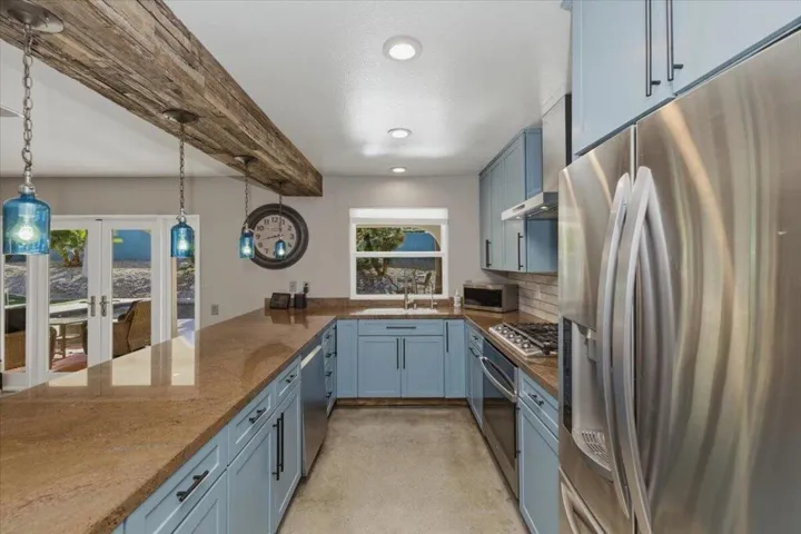57-Kitchen