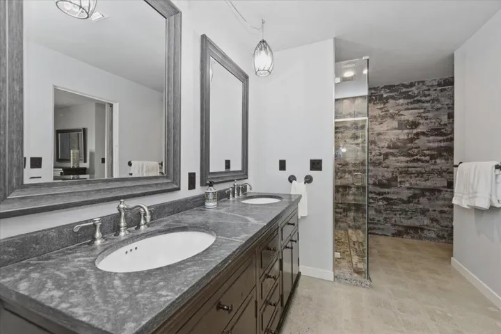 68-Bathroom