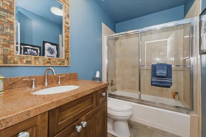 63-Bathroom