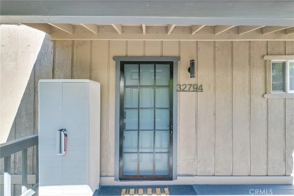 32794 Cougar Lane, Arrowbear, California 92382 home-pic-10
