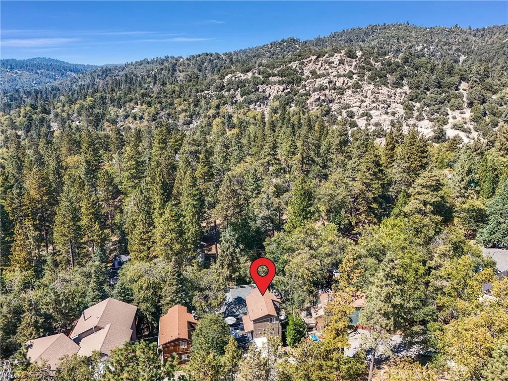 32794 Cougar Lane, Arrowbear, California 92382 home-pic-6