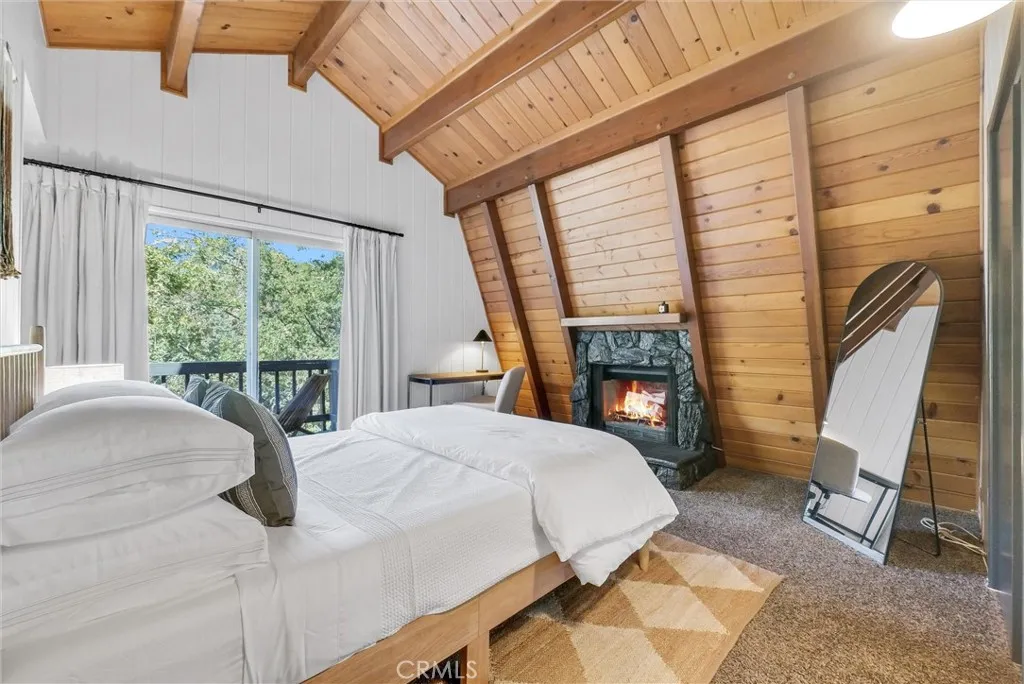 32794 Cougar Lane, Arrowbear, California 92382 home-pic-26