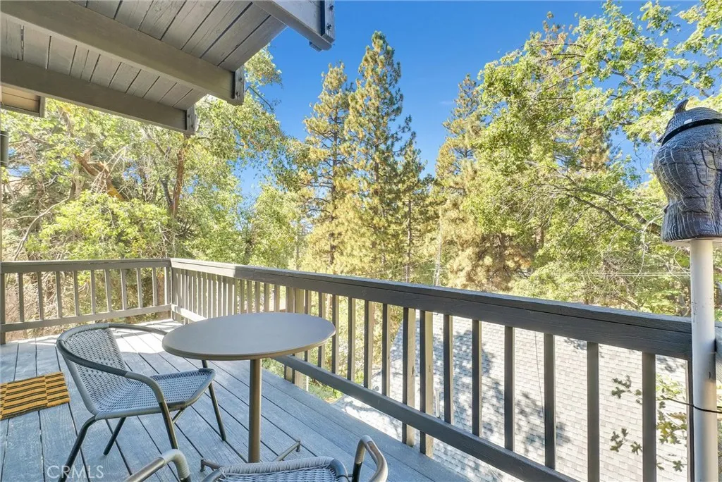 32794 Cougar Lane, Arrowbear, California 92382 home-pic-43