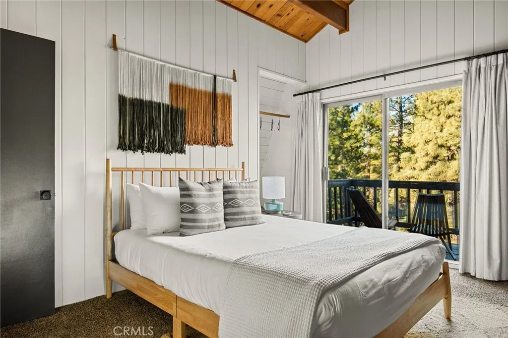 32794 Cougar Lane, Arrowbear, California 92382 home-pic-25
