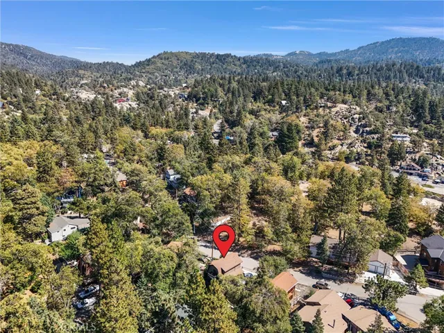 32794 Cougar Lane, Arrowbear, California 92382