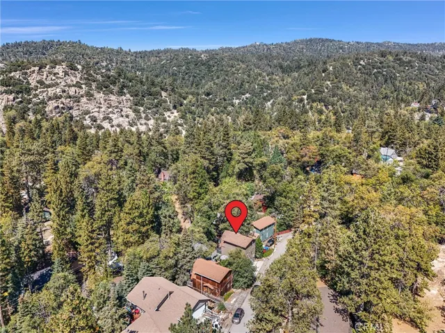 32794 Cougar Lane, Arrowbear, California 92382