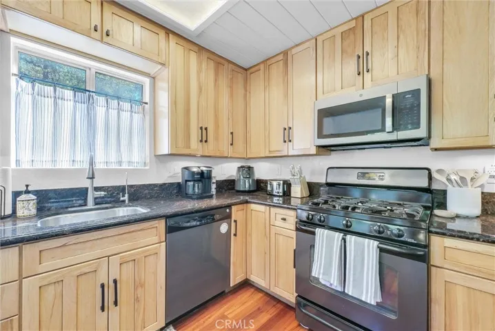 32794 Cougar Lane, Arrowbear, California 92382