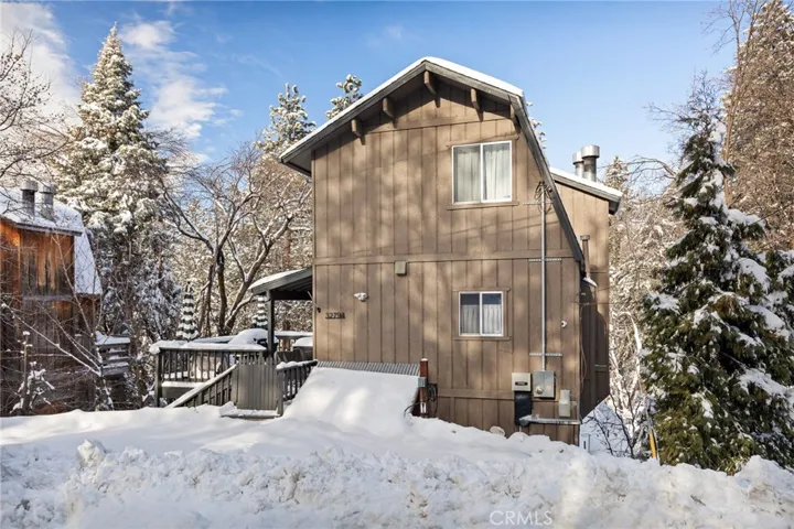 32794 Cougar Lane, Arrowbear, California 92382