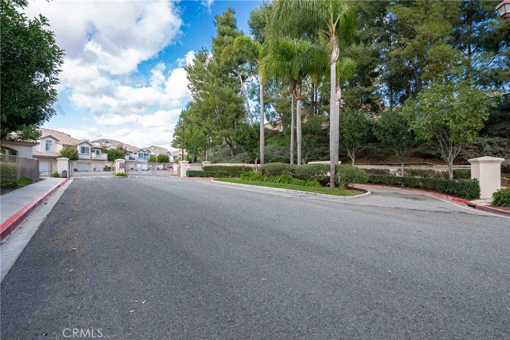 7835 E Viewrim, Anaheim, California 92808 home-pic-28