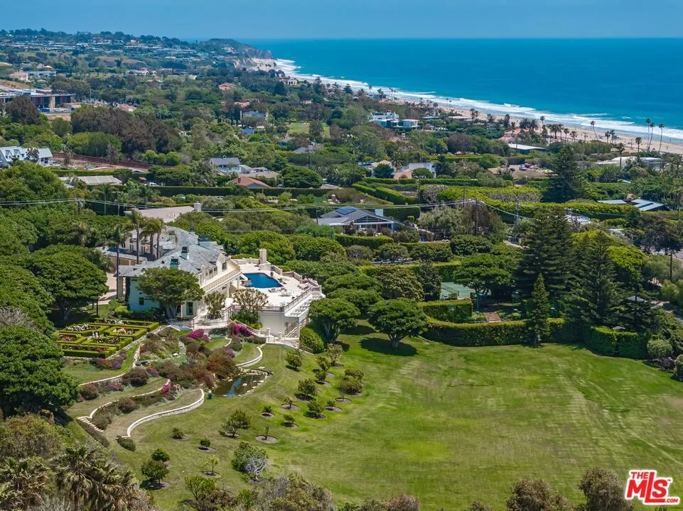 6051 Philip Avenue, Malibu, California 90265 home-pic-41