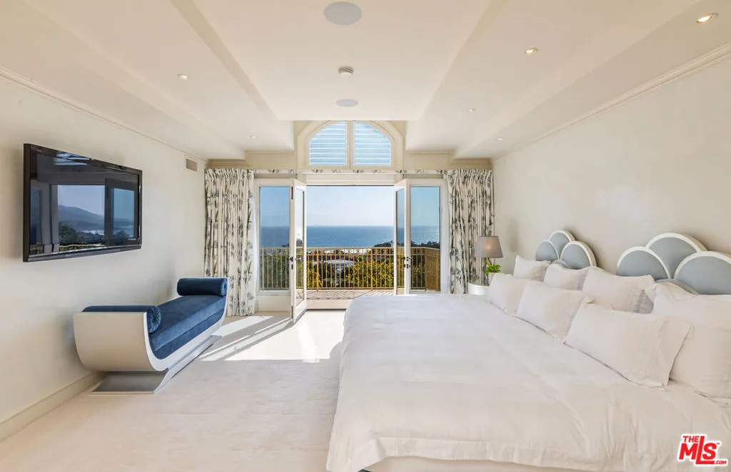 6051 Philip Avenue, Malibu, California 90265 home-pic-22