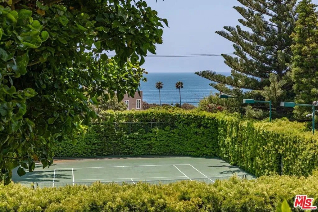 6051 Philip Avenue, Malibu, California 90265 home-pic-37