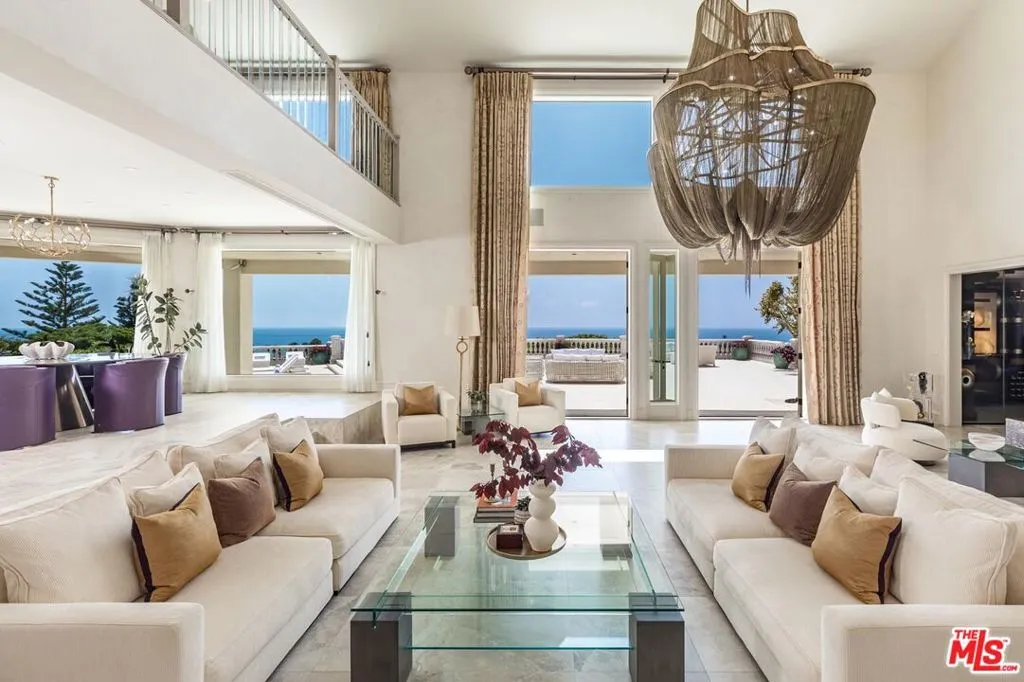 6051 Philip Avenue, Malibu, California 90265 home-pic-11