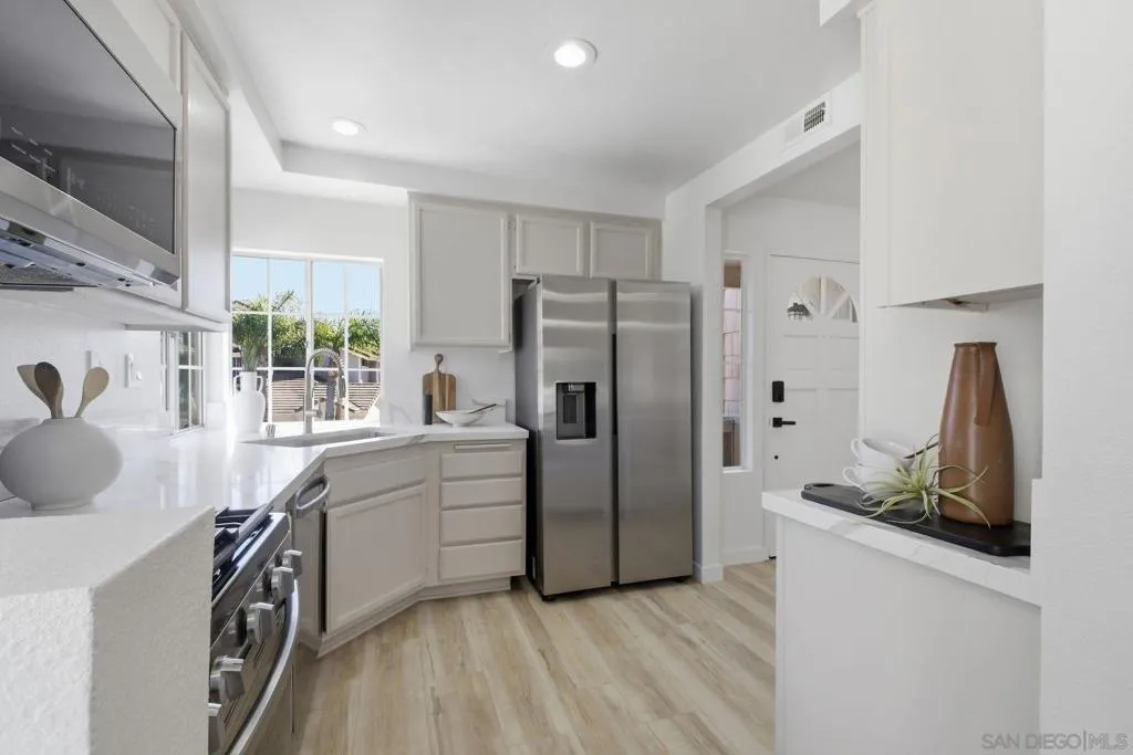 13366 Tiverton Road, San Diego, California 92130 home-pic-5