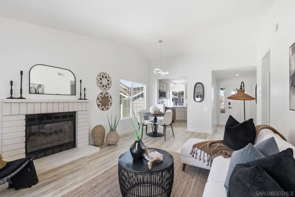 13366 Tiverton Road, San Diego, California 92130 home-pic-10