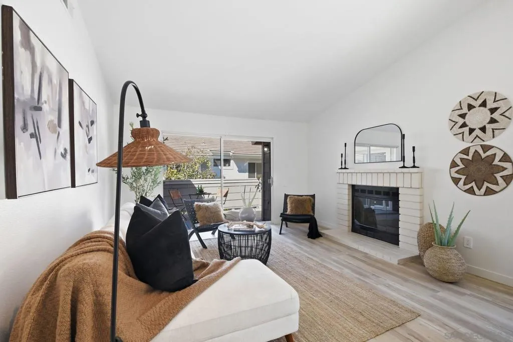 13366 Tiverton Road, San Diego, California 92130 home-pic-12