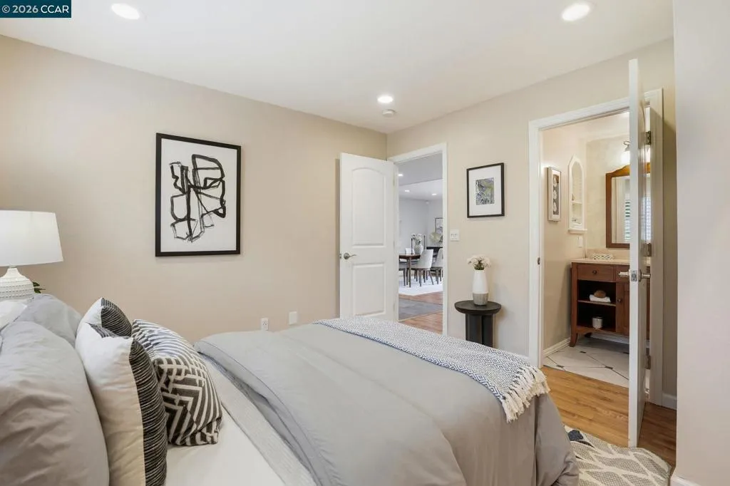 187 187 Miramonte Dr, Moraga, California 94556 home-pic-16