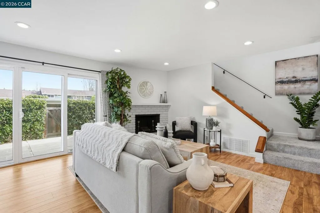 187 187 Miramonte Dr, Moraga, California 94556 home-pic-6