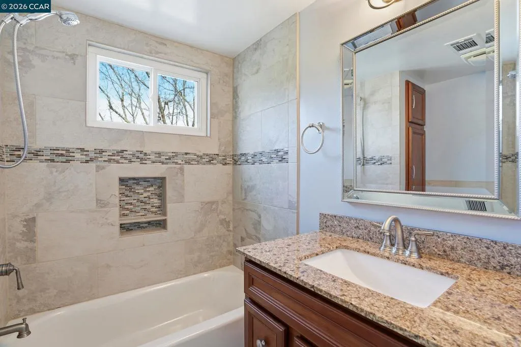 187 187 Miramonte Dr, Moraga, California 94556 home-pic-24