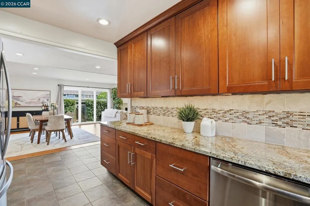 187 187 Miramonte Dr, Moraga, California 94556 home-pic-11