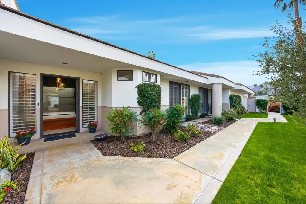 55650 Oaktree, La Quinta, California 92253 home-pic-8