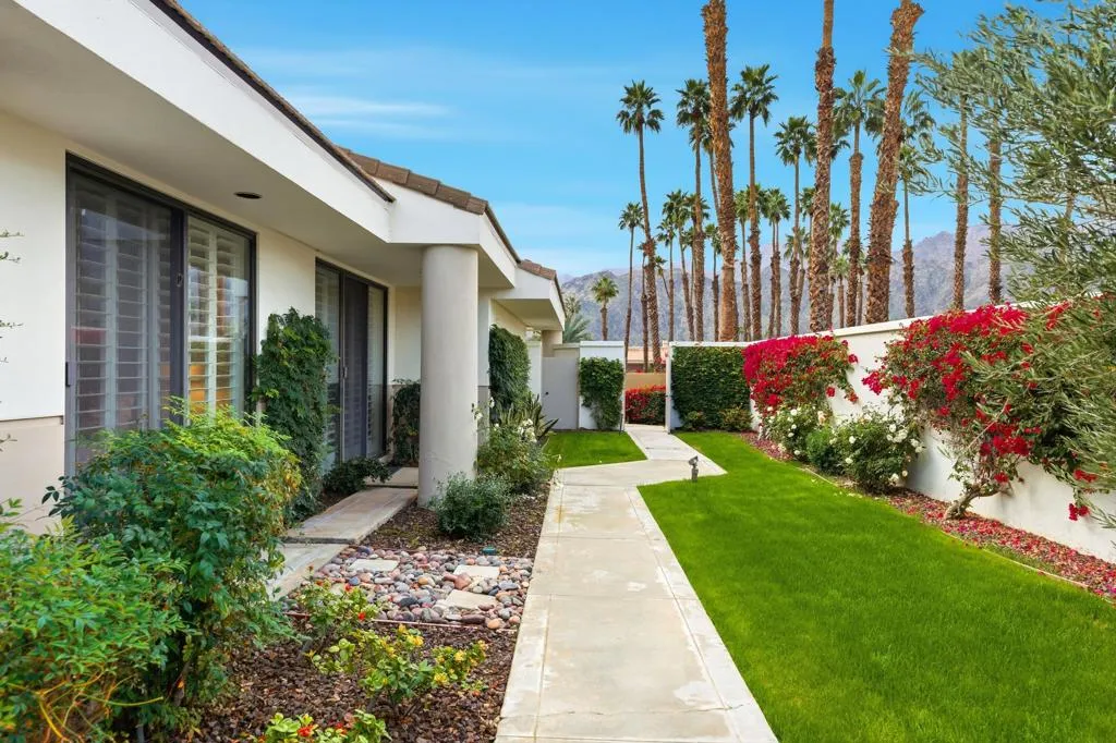 55650 Oaktree, La Quinta, California 92253 home-pic-5