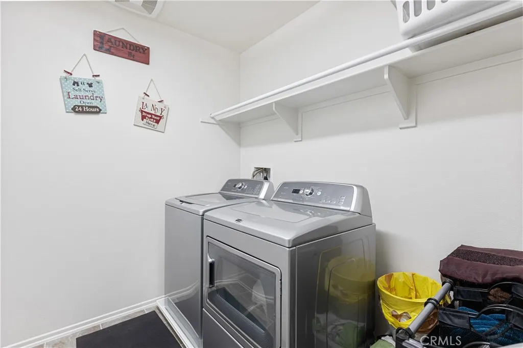38113 Versailles, Palmdale, California 93552 home-pic-20