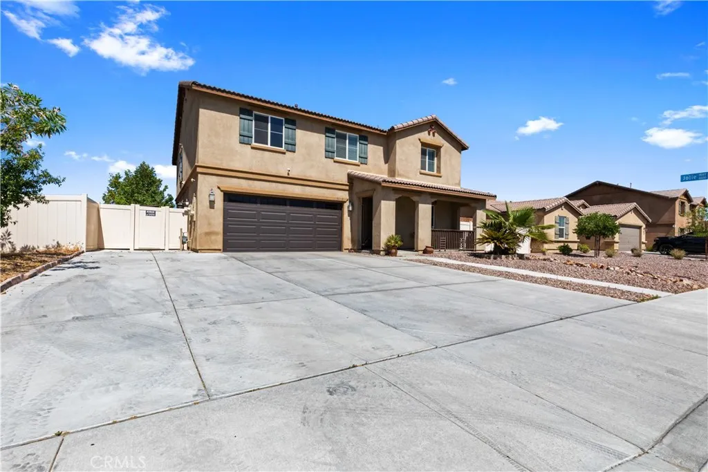 38113 Versailles, Palmdale, California 93552 home-pic-2
