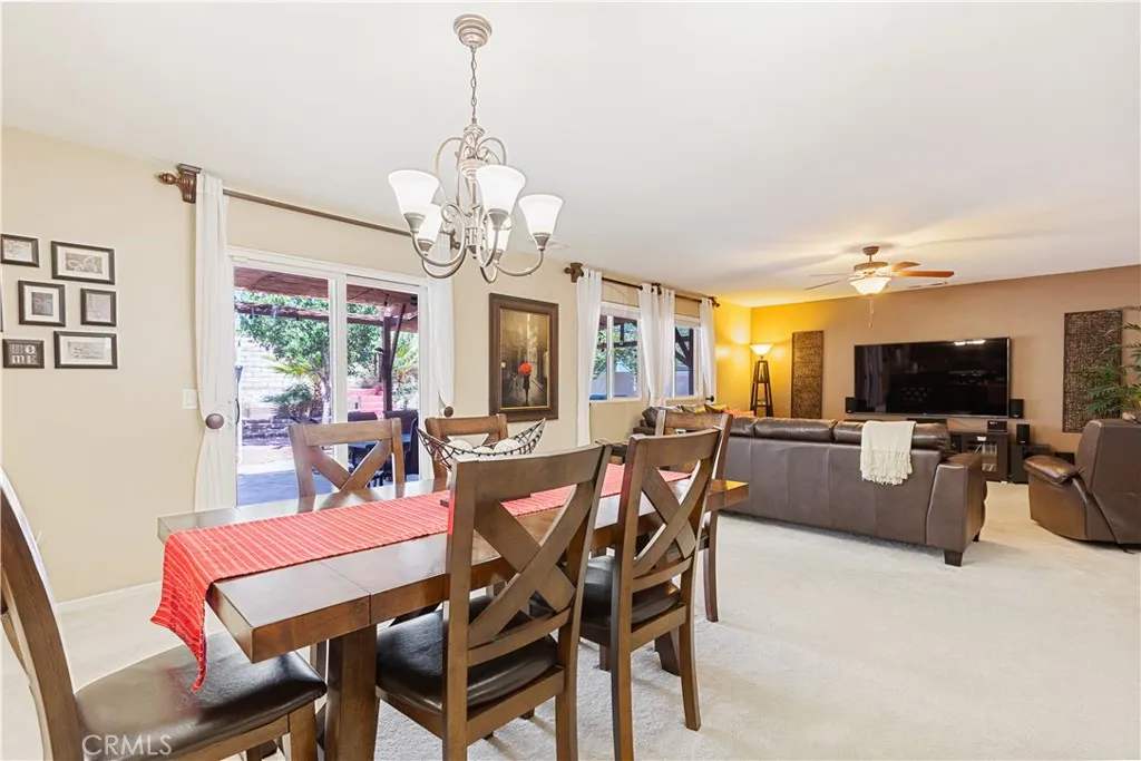38113 Versailles, Palmdale, California 93552 home-pic-3