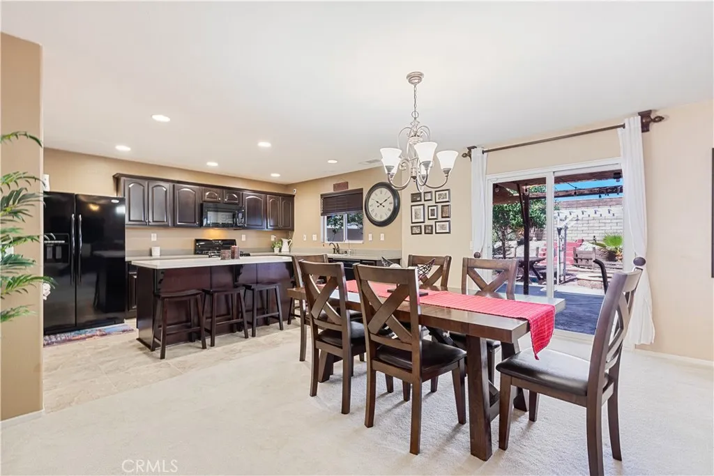38113 Versailles, Palmdale, California 93552 home-pic-7