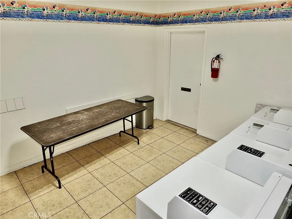 1201 Ximeno Avenue 8, Long Beach, California 90804 home-pic-12