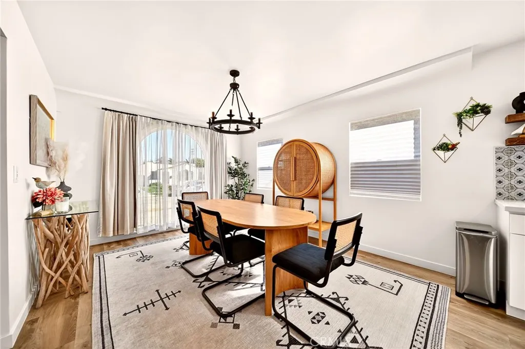 5939 Cimarron, Los Angeles, California 90047 home-pic-6
