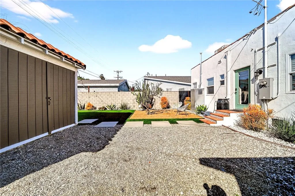 5939 Cimarron, Los Angeles, California 90047 home-pic-52