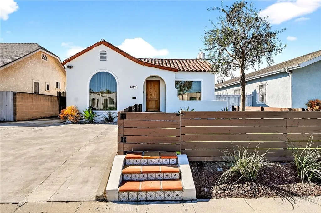 5939 Cimarron, Los Angeles, California 90047 home-pic-42