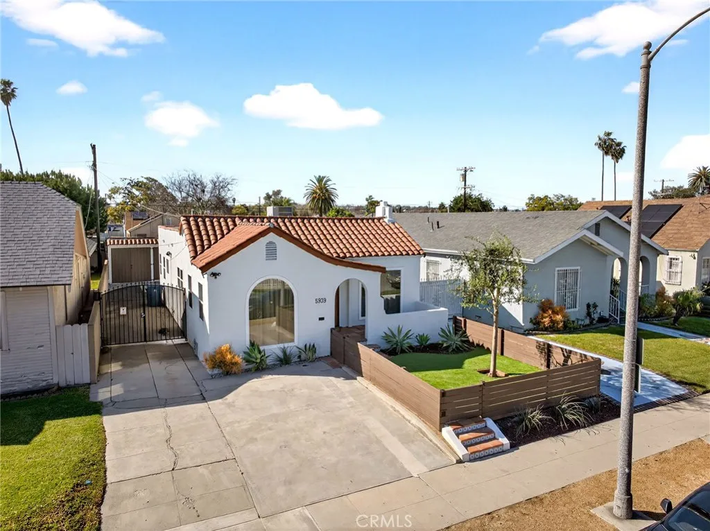 5939 Cimarron, Los Angeles, California 90047 home-pic-50