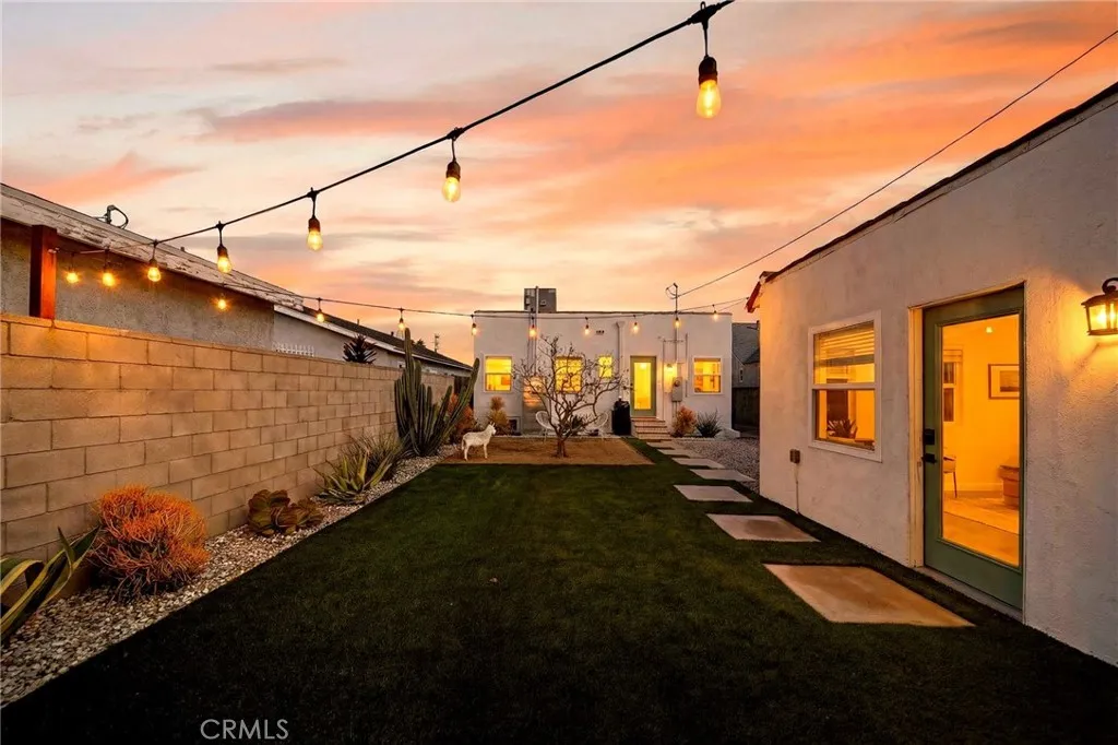 5939 Cimarron, Los Angeles, California 90047 home-pic-38