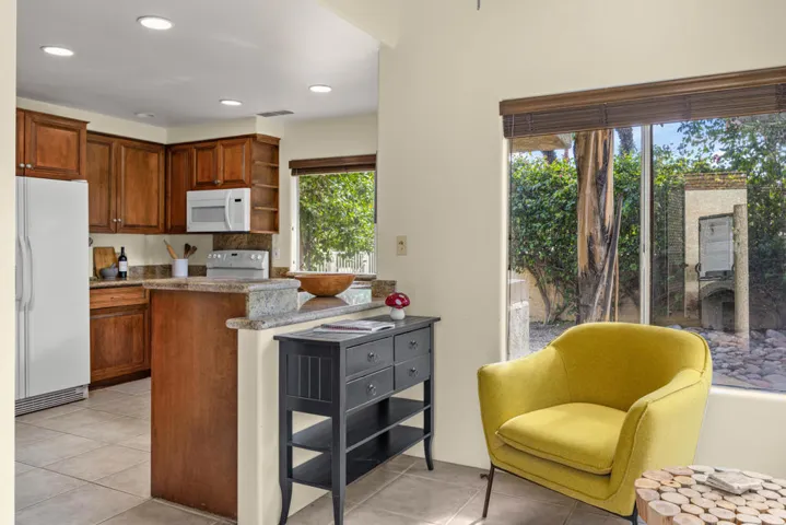 2917 Cervantes Ct-26