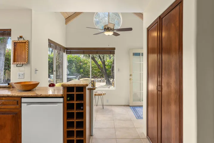 2917 Cervantes Ct-24