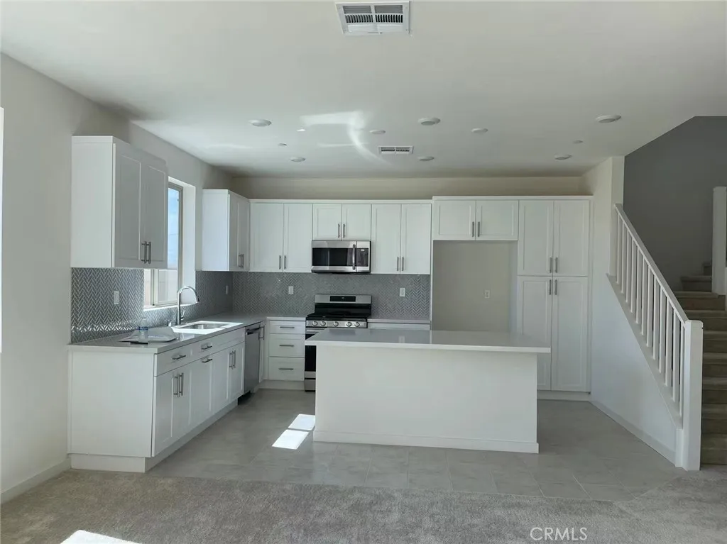 3673 S Nexa Paseo, Ontario, California 91761 home-pic-2