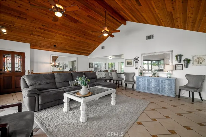 23619 Continental, Canyon Lake, California 92587