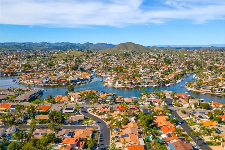 23619 Continental, Canyon Lake, California 92587