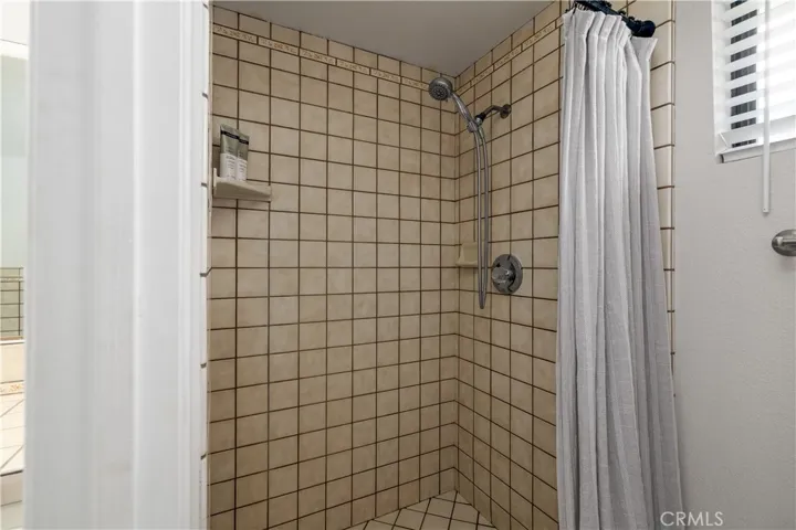 23619 Continental, Canyon Lake, California 92587