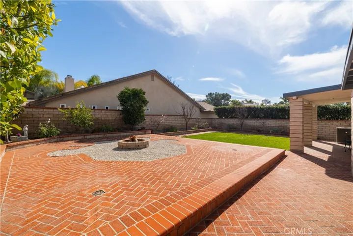 23619 Continental, Canyon Lake, California 92587