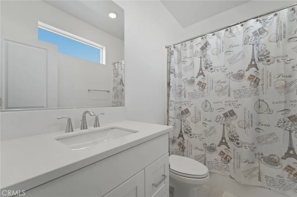 26661 Blue Hills Loop, Valencia, California 91381 home-pic-12