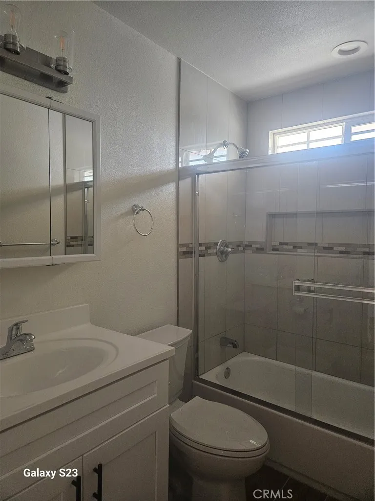321 Daisy, Long Beach, California 90802 home-pic-11