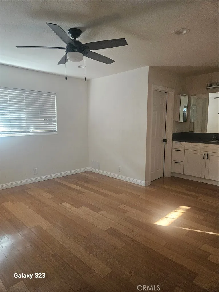 321 Daisy, Long Beach, California 90802 home-pic-16